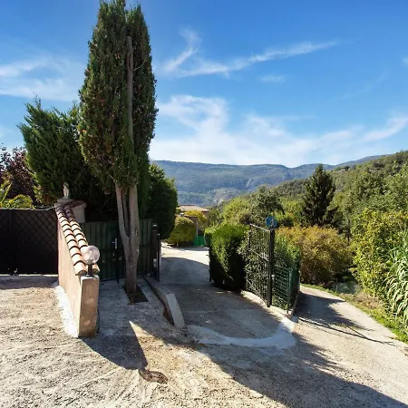 Cosy Vacation With Terrace * Berre-des-Alpes