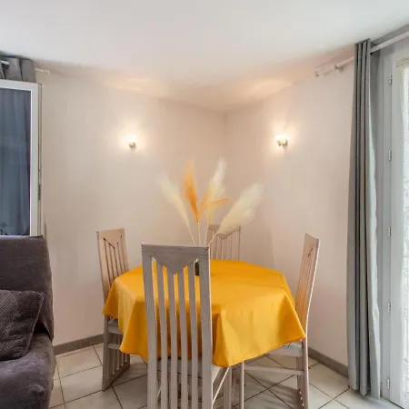 Cosy Vacation With Terrace *